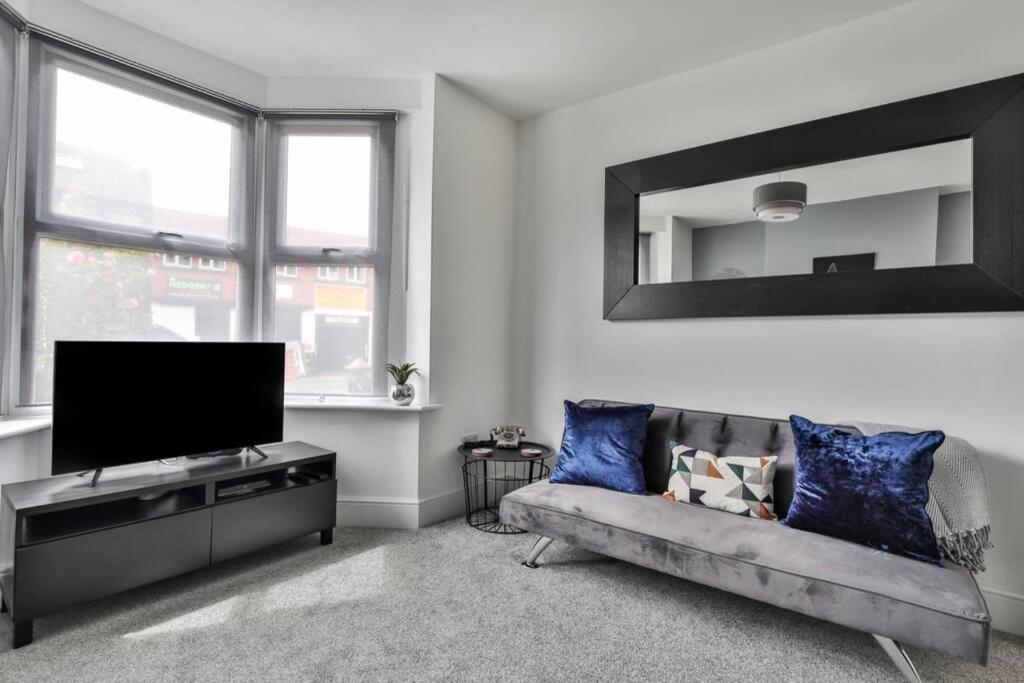 Refurbished Plush Property Great Transport Links Шефилд Экстерьер фото