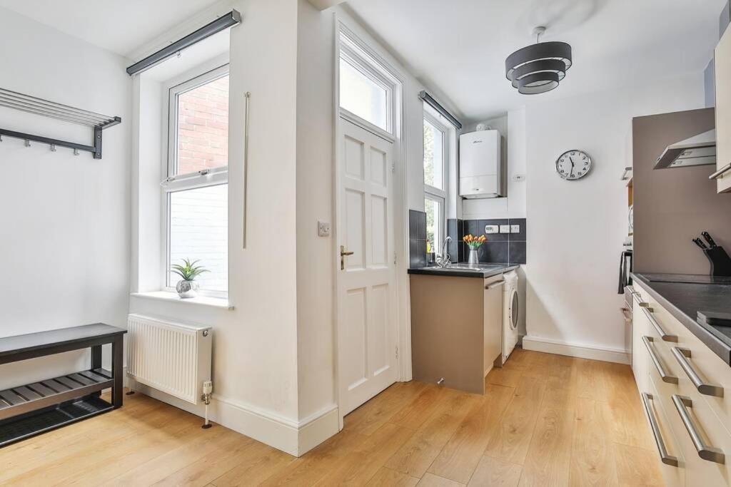 Refurbished Plush Property Great Transport Links Шефилд Экстерьер фото