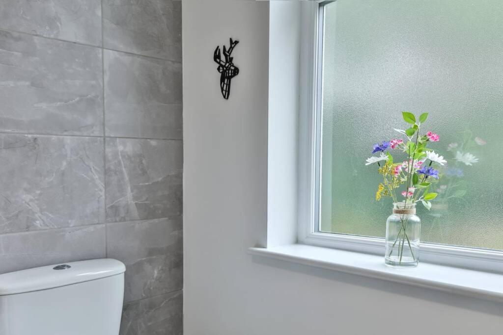 Refurbished Plush Property Great Transport Links Шефилд Экстерьер фото